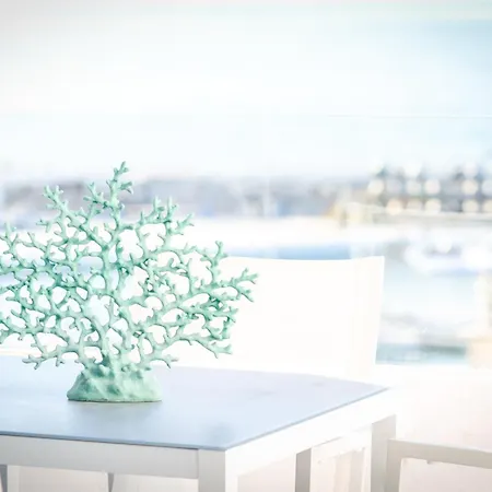 Apartment Banus - Brand New And Exclusive Banus Port Seafront Flat *