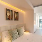 Banus - Brand New And Exclusive Banus Port Seafront Flat Apartment Marbella