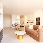 Banus - Brand New And Exclusive Banus Port Seafront Flat Apartment *