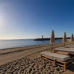 Banus - Brand New And Exclusive Banus Port Seafront Flat *