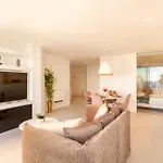 Banus - Brand New And Exclusive Banus Port Seafront Flat *