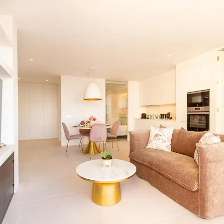 Banus - Brand New And Exclusive Banus Port Seafront Flat Appartement *