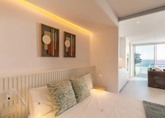 Banus - Brand New And Exclusive Banus Port Seafront Flat شقة ماربيا