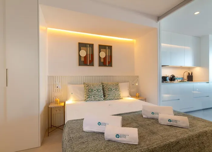 Apartment Banus - Brand New And Exclusive Banus Port Seafront Flat Marbella