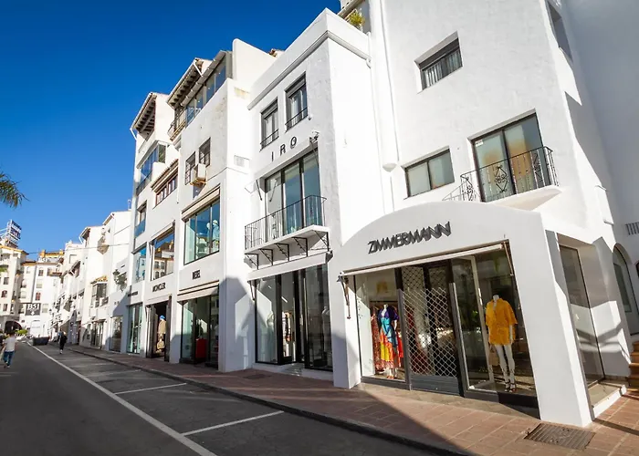 Banus - Brand New And Exclusive Banus Port Seafront Flat Apartment Marbella