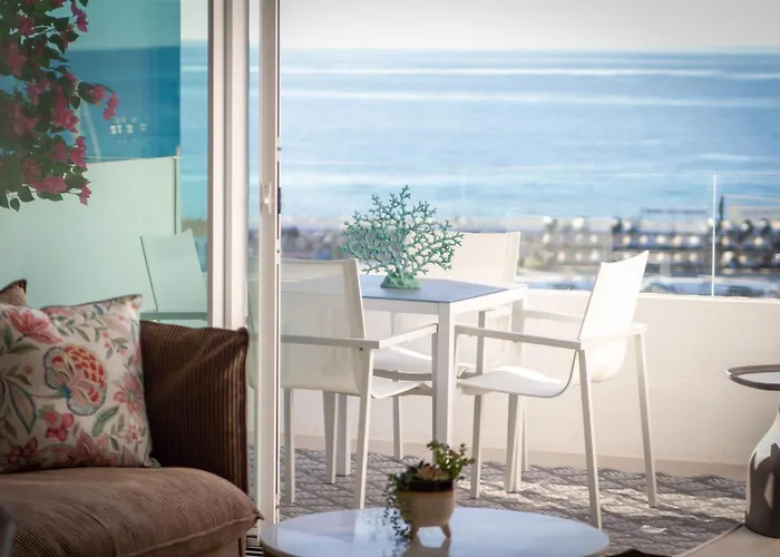 Banus - Brand New And Exclusive Banus Port Seafront Flat Apartament *