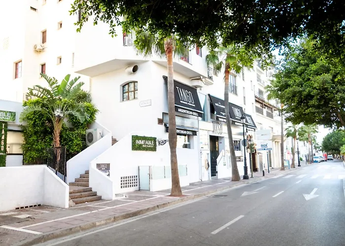 Banus - Brand New And Exclusive Banus Port Seafront Flat Apartament Marbella