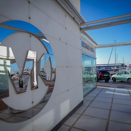 Marbella Banus Suites - Brand New Exclusive Puerto Banus Port Seafront Apartment - 2Br - 2Ba - Outdoor Terrace - Spectacular Mediterranean Views - Heart Of Puerto Banus Marina - Steps From El Corte Ing Luxury Shopping Marbellac