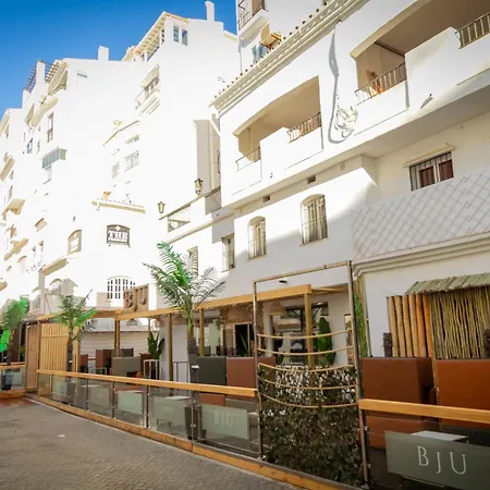 Marbella Banus Suites - Brand New Exclusive Puerto Banus Port Seafront Apartment - 2Br - 2Ba - Outdoor Terrace - Spectacular Mediterranean Views - Heart Of Puerto Banus Marina - Steps From El Corte Ing Luxury Shopping