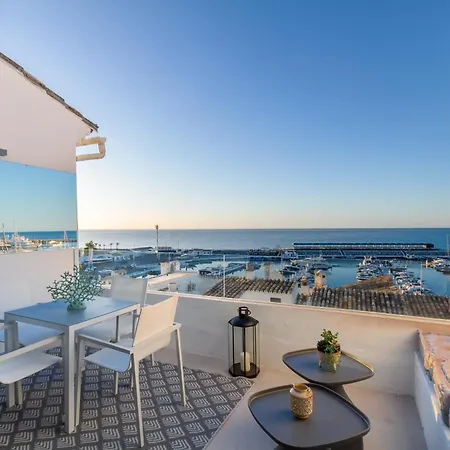 Appartement Marbella Banus Suites - Brand New Exclusive Puerto Banus Port Seafront Apartment - 2Br - 2Ba - Outdoor Terrace - Spectacular Mediterranean Views - Heart Of Puerto Banus Marina - Steps From El Corte Ing Luxury Shopping Marbellac